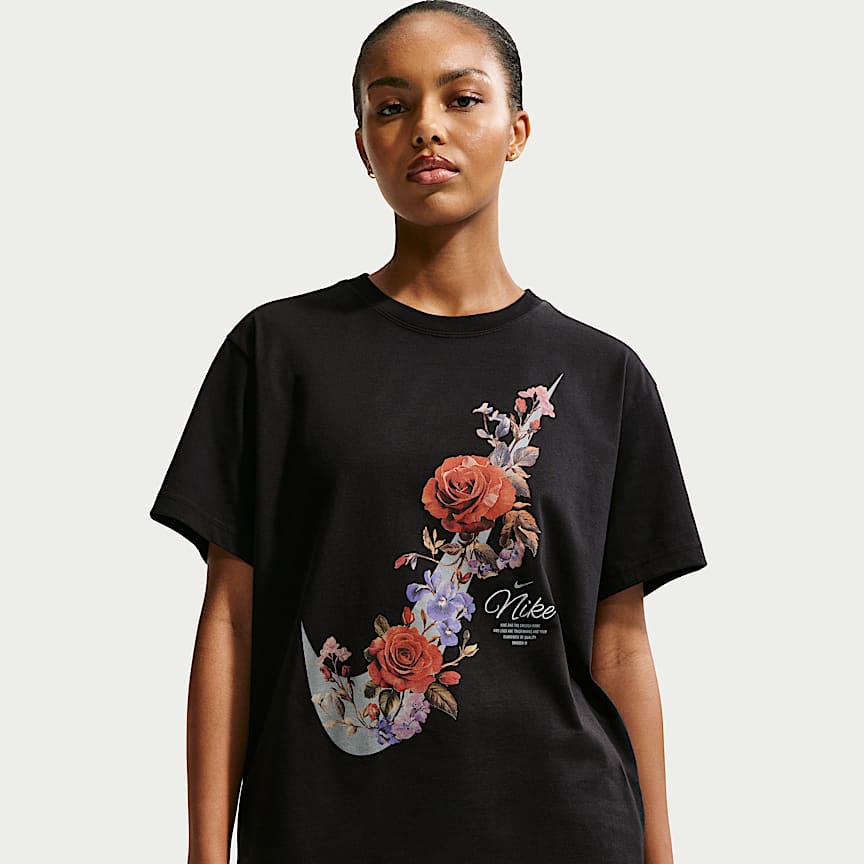 naiko様 Naomi Osaka Women's Oversized T-Shirt. Nike.com